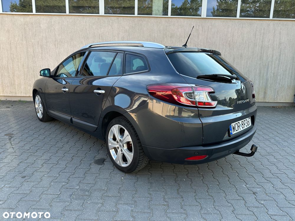 Renault Megane 1.5 dCi Dynamique EDC - 8