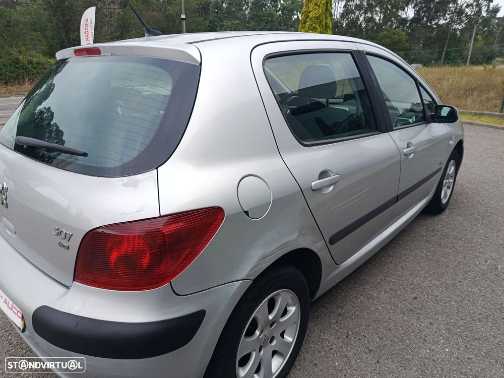 Peugeot 307 1.4 HDi Navtech - 25