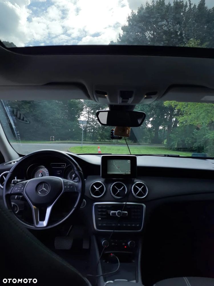 Mercedes-Benz GLA 250 4-Matic - 14