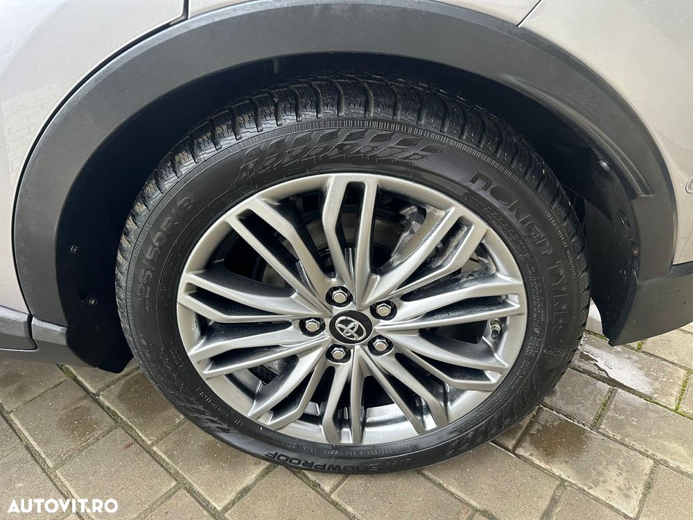 Toyota C-HR 2.0 HSD 184 CP 4x2 CVT Classy Bi-Tone - 17