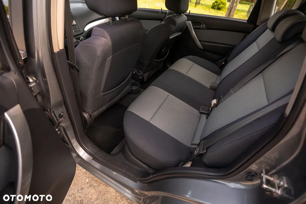Chevrolet Aveo 1.4 LT - 18