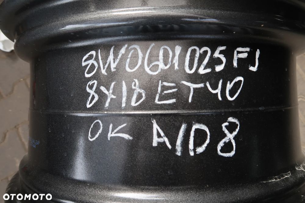 AD8 Felga Audi A6 A4 8w060105FJ 8x18et40 - 6