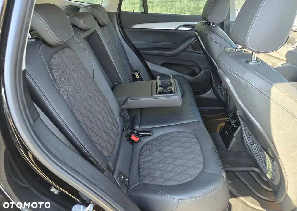 BMW X1 xDrive20d - 12
