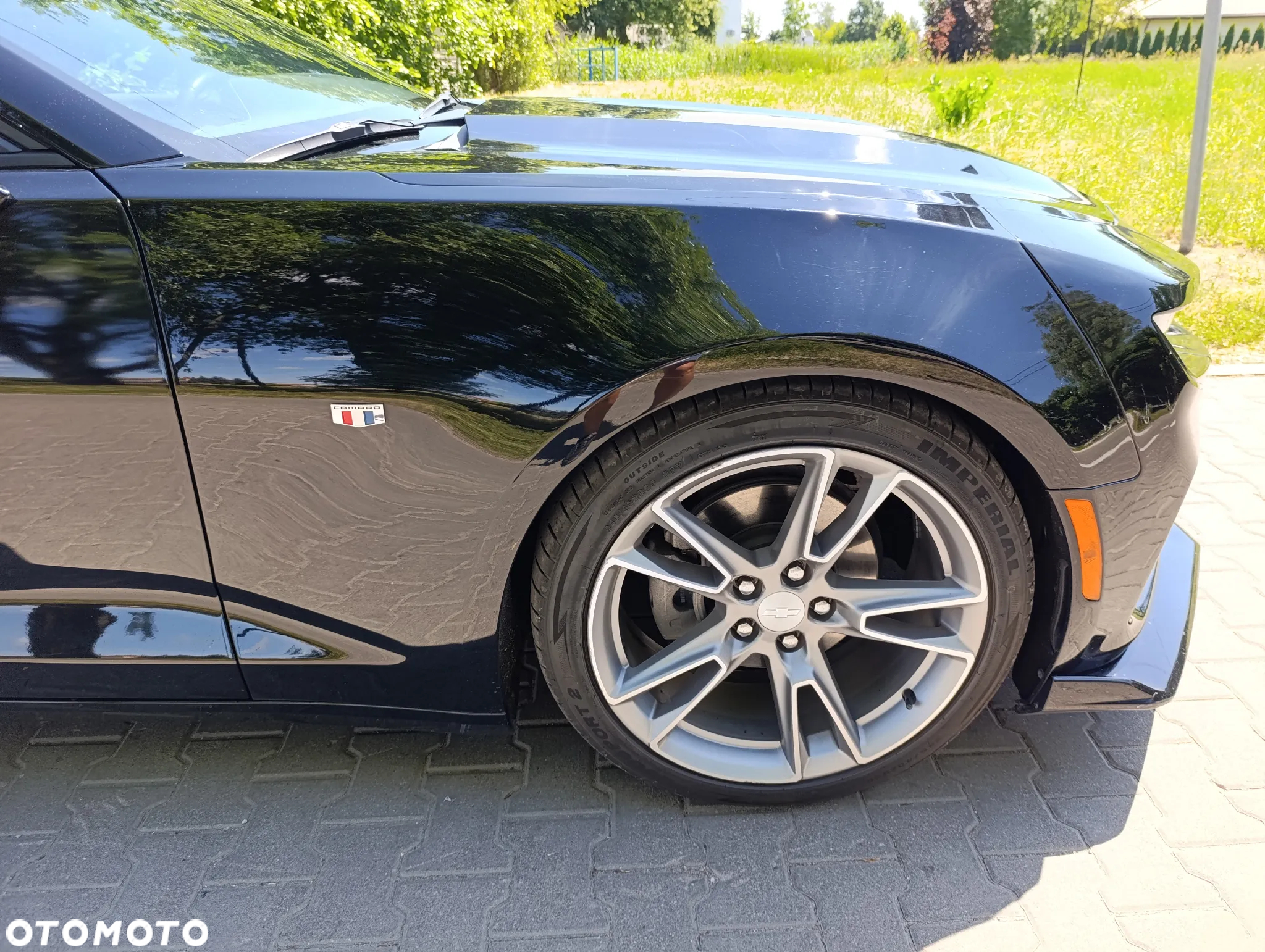Chevrolet Camaro - 12