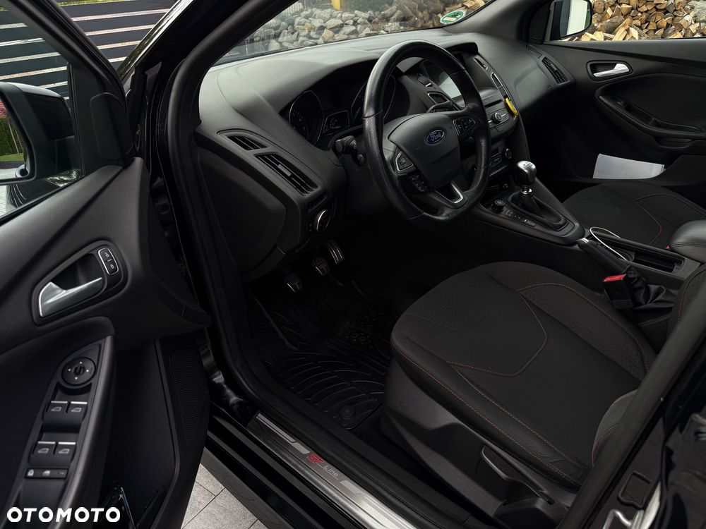 Ford Focus 1.0 EcoBoost ST-Line - 9