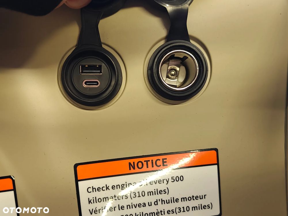 QJMOTOR SFA 1000 - 10