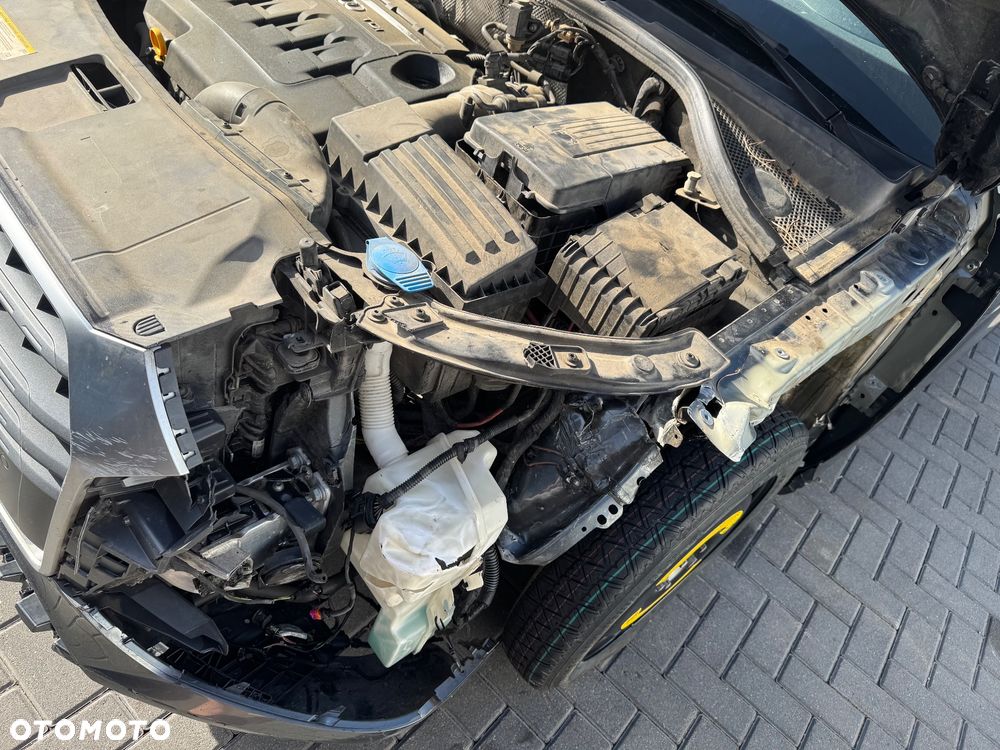 Audi Q3 2.0 TDI S tronic sport - 32