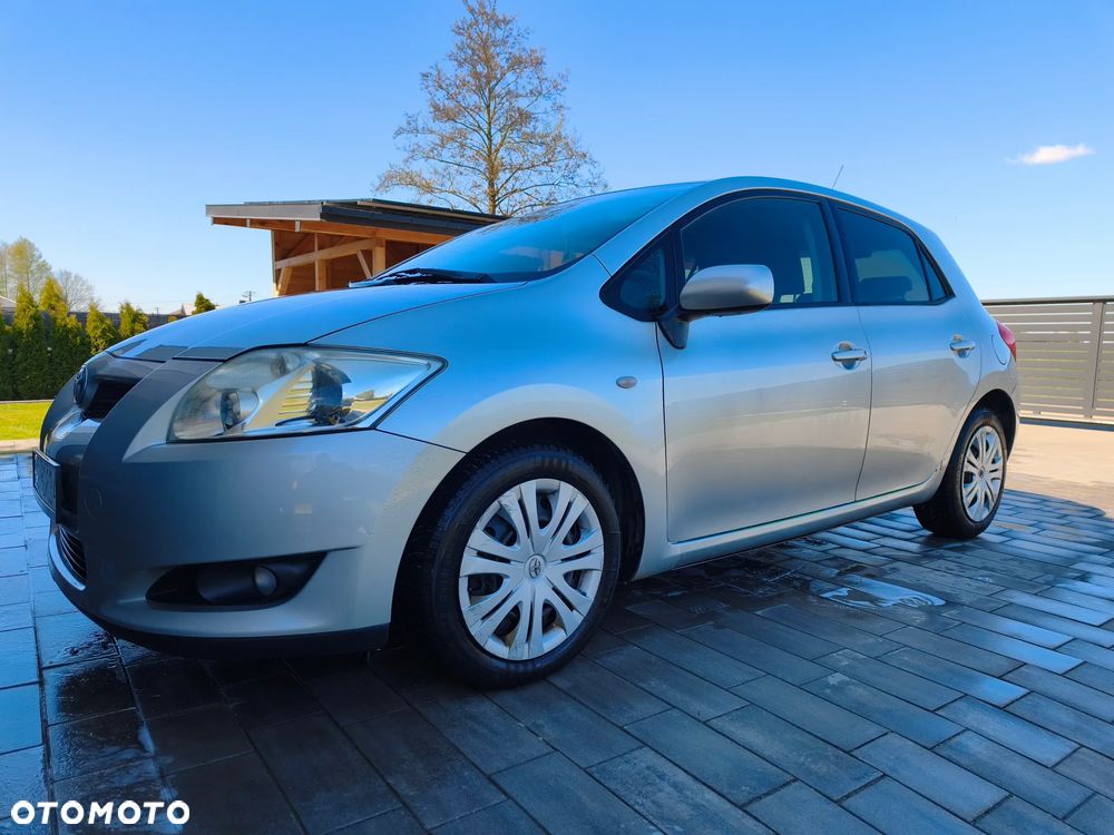 Toyota Auris 1.4 VVT-i - 1