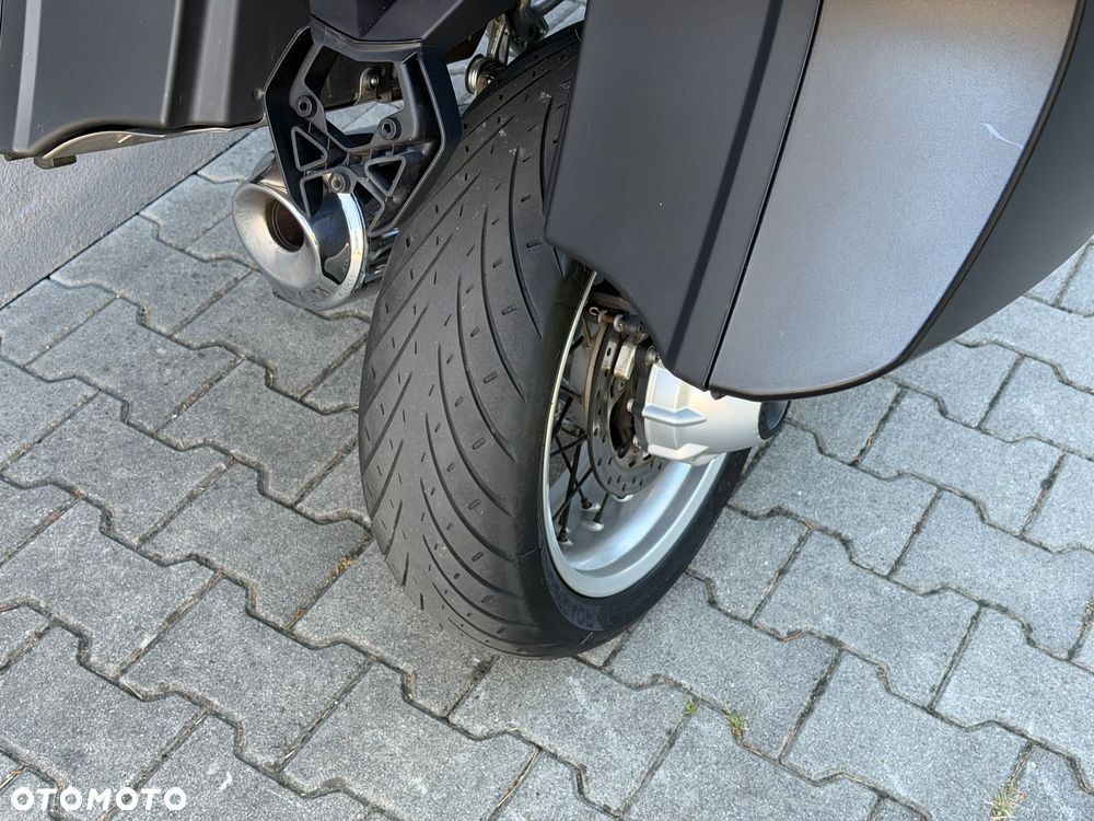BMW R - 26