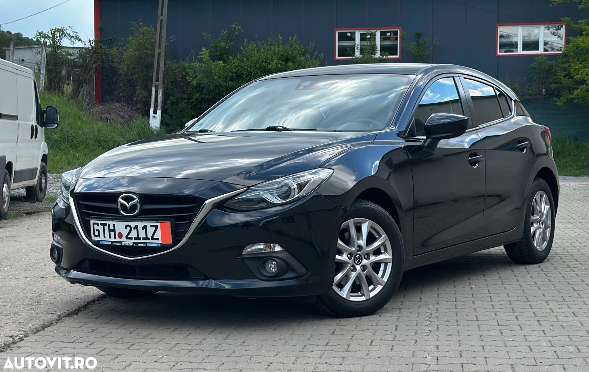 Mazda 3 SKYACTIV-G 120 Center-Line - 2