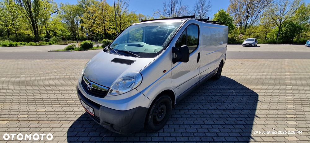 Opel Vivaro - 1