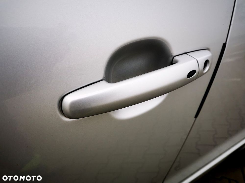 Suzuki Grand Vitara 1.9 DDiS De luxe - 21