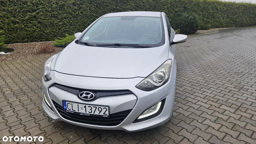 Hyundai i30 blue 1.6 CRDi Classic - 14