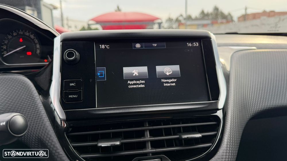 Peugeot 208 1.2 PureTech Style - 32