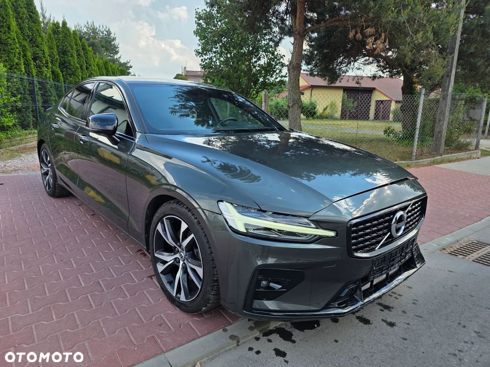 Volvo S60 B4 B R-Design - 2