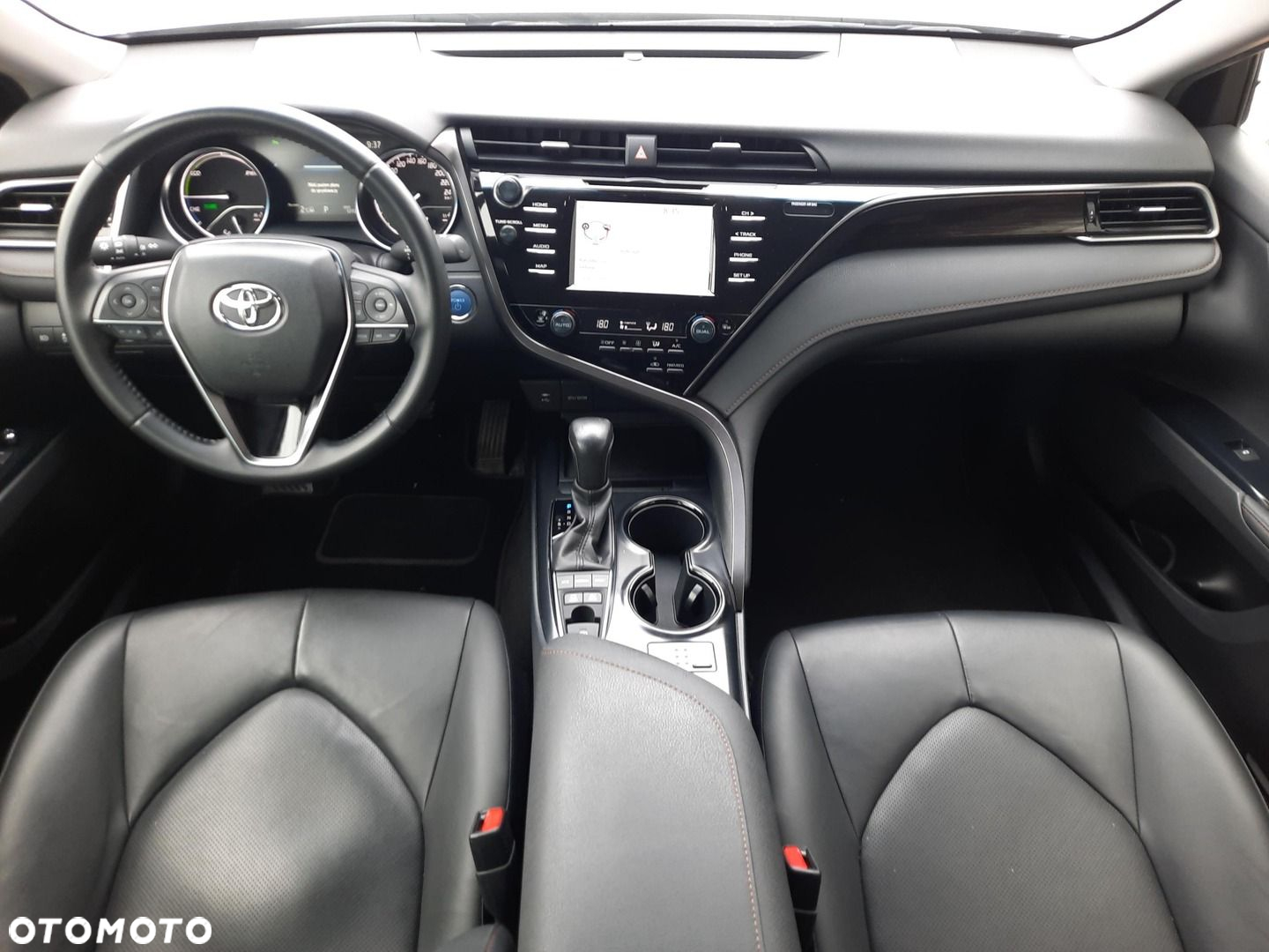 Toyota Camry - 9