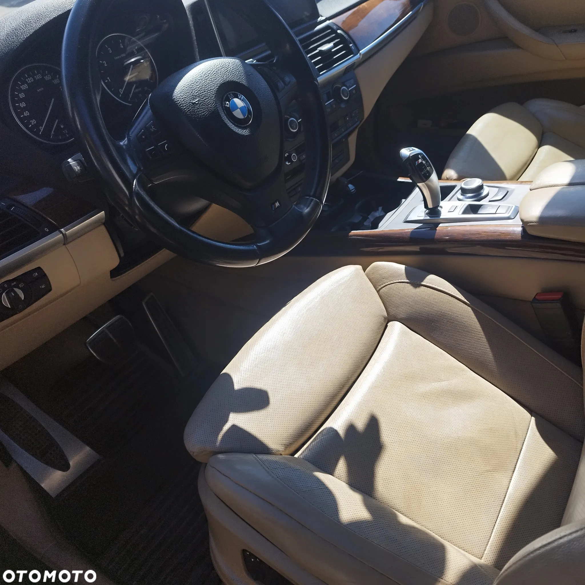 BMW X5 4.8i xDrive - 7