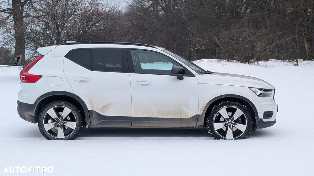 Volvo XC 40 T5 AWD Geartronic Momentum Pro - 9