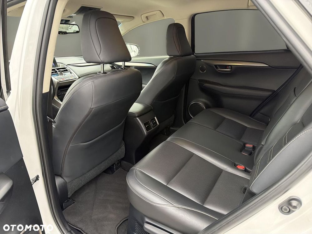 Lexus NX 200t Comfort AWD - 23