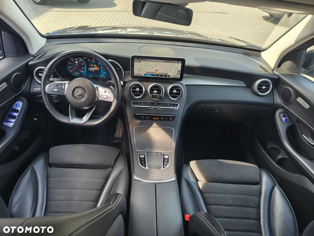 Mercedes-Benz GLC ver-200-d-mhev-4--matic-amg-line - 8
