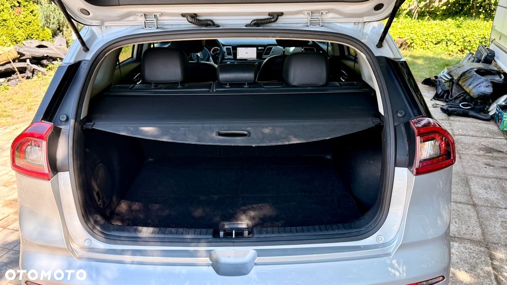 Kia Niro 1.6 GDI HEV 2WD OPF Edition 7 - 29