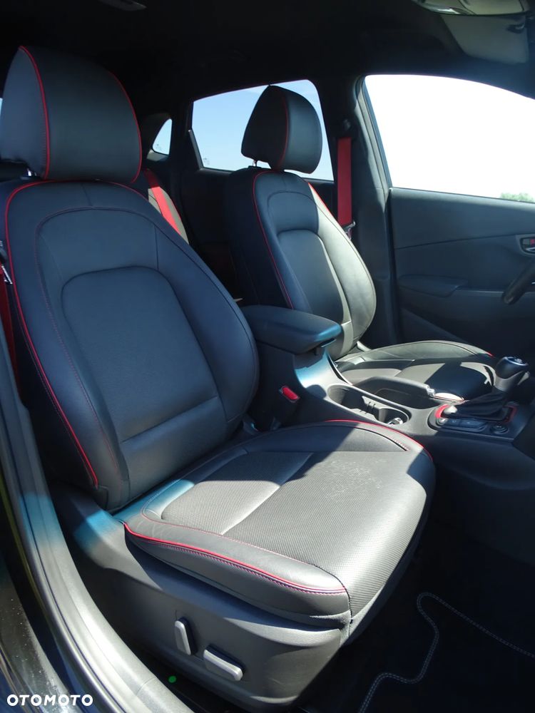 Hyundai Kona 1.6 T-GDI Premium 4WD DCT - 16