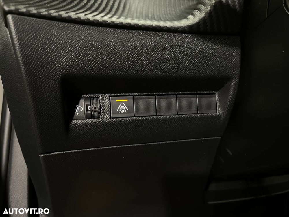 Peugeot 2008 1.5 BlueHDI 130 S&S EAT8 Allure - 22