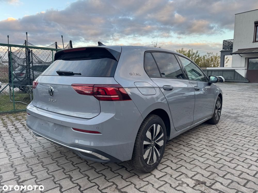 Volkswagen Golf 2.0 TDI SCR DSG Goal - 9