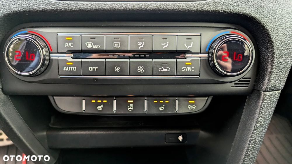 Kia ProCeed - 29