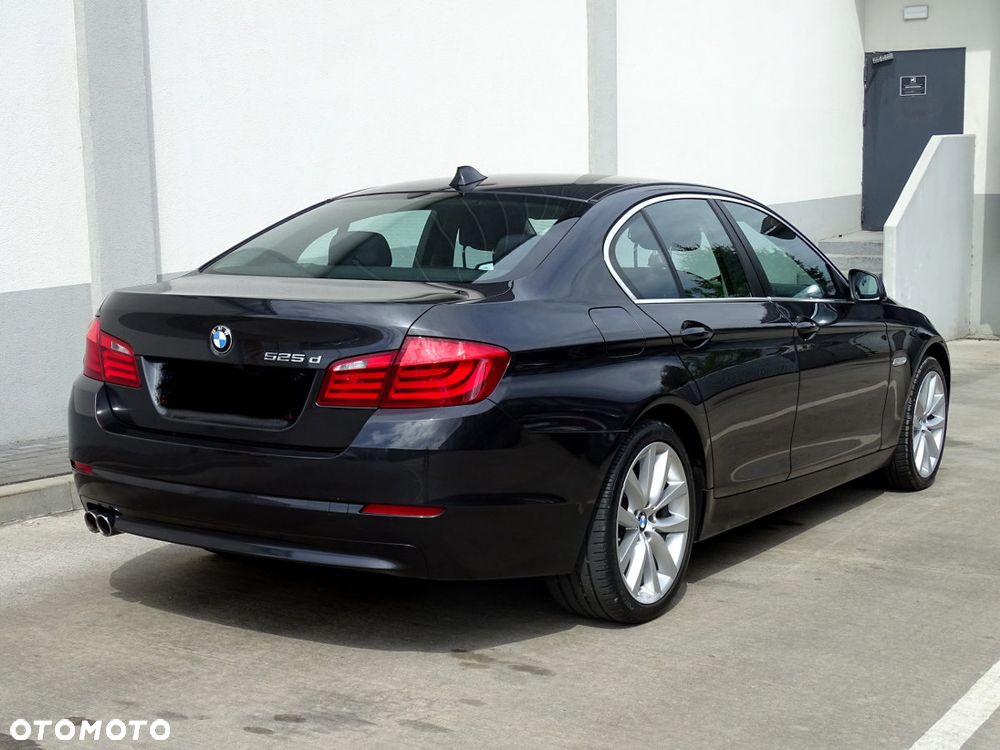 BMW Seria 5 525d - 6