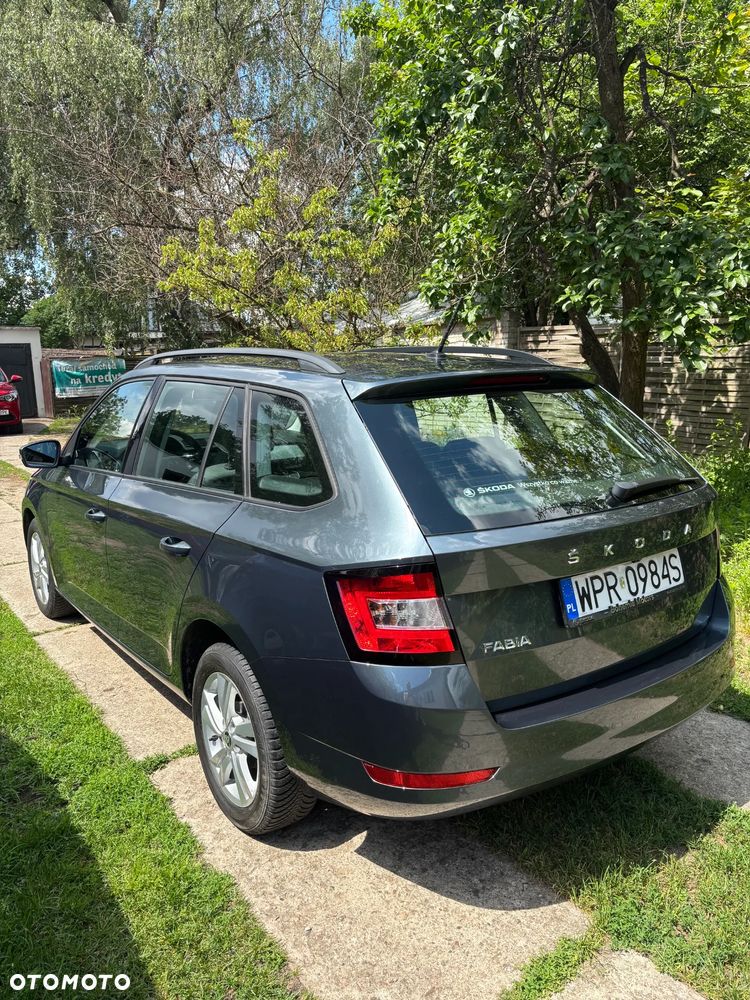 Skoda Fabia 1.0 TSI Ambition Plus - 4