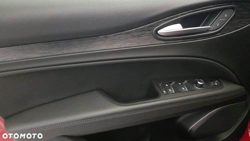 Alfa Romeo Stelvio - 22