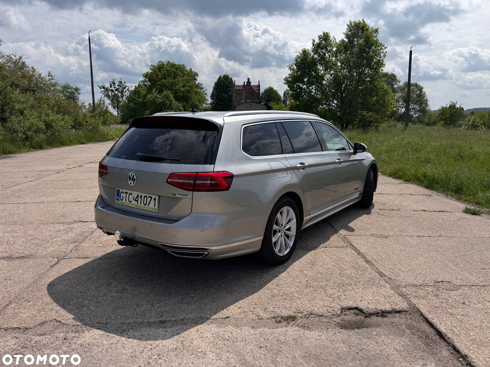 Volkswagen Passat - 9