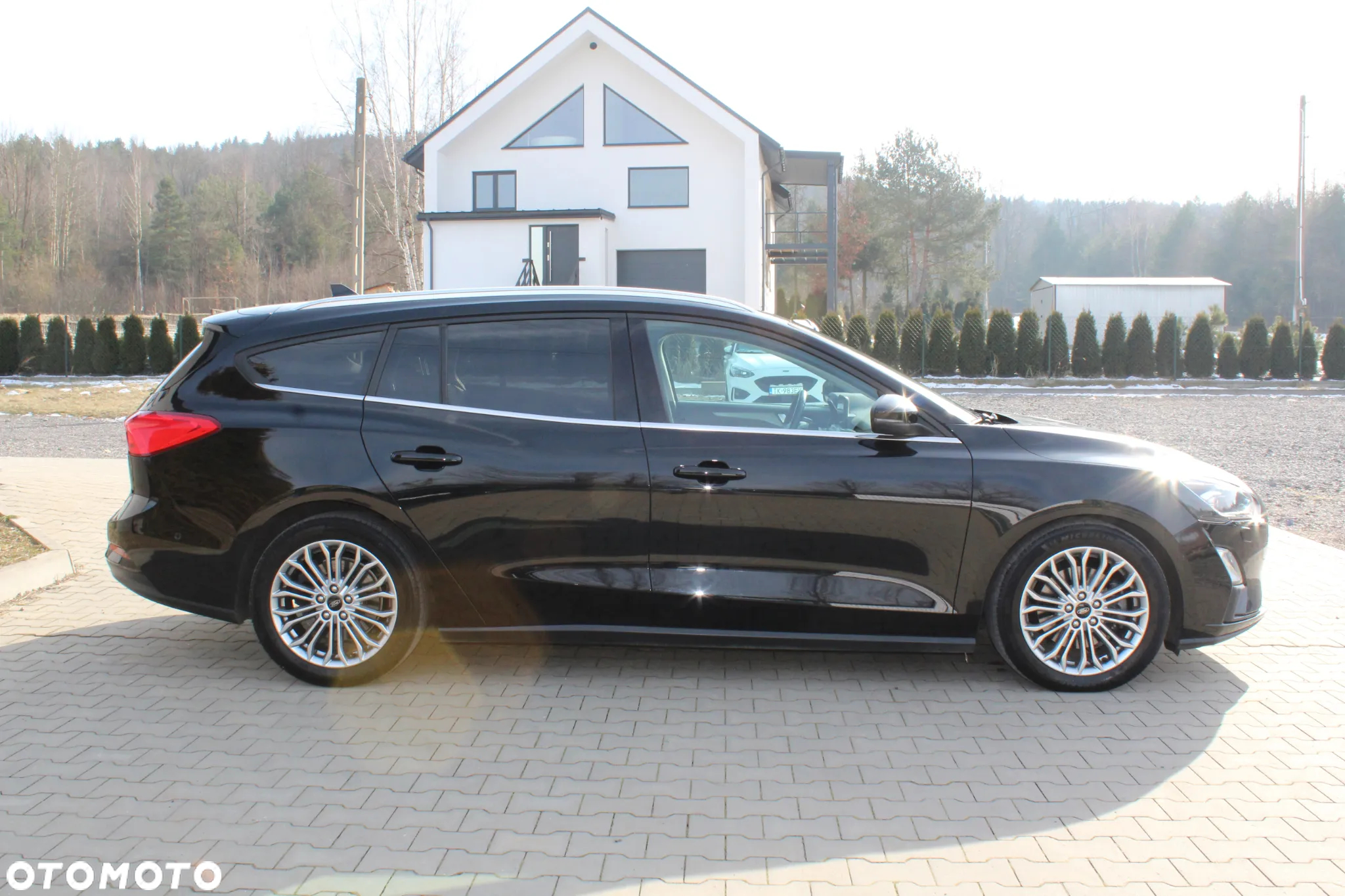 Ford Focus 2.0 EcoBlue Start-Stopp-System TITANIUM - 4