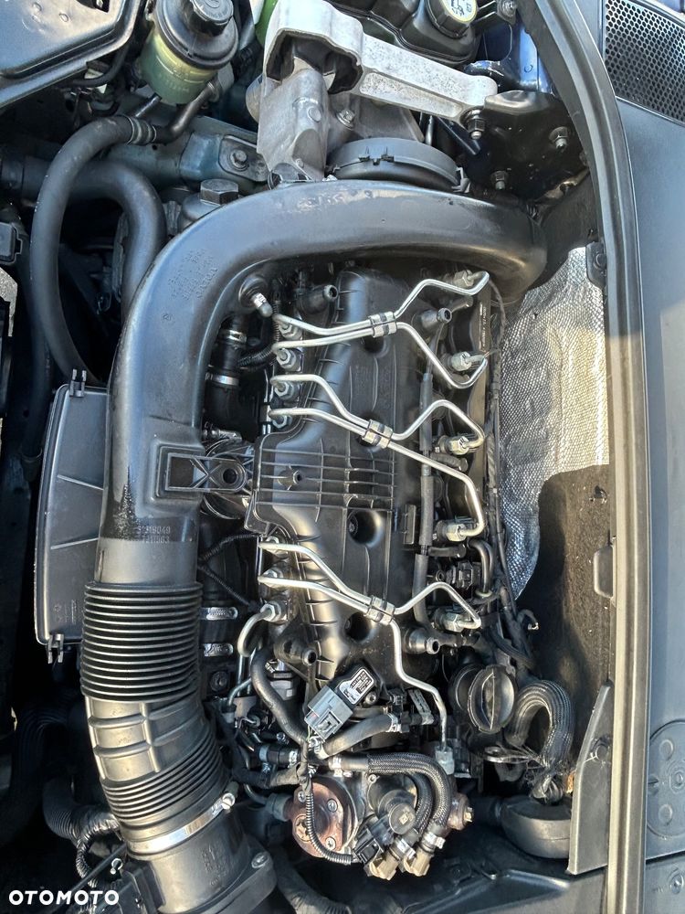 Volvo V70 D3 Ocean Race - 40