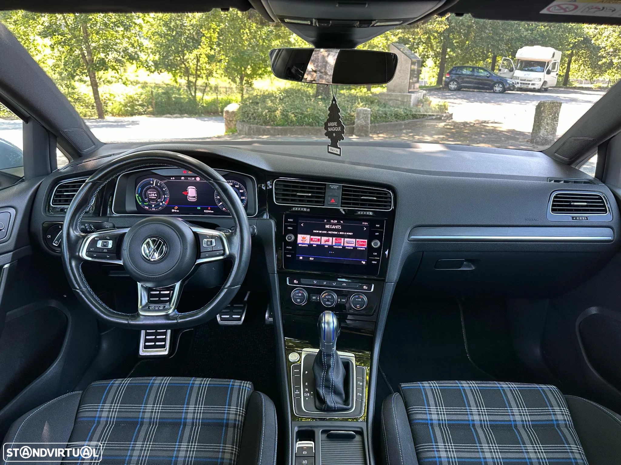 VW Golf 1.4 GTE Plug-in - 10