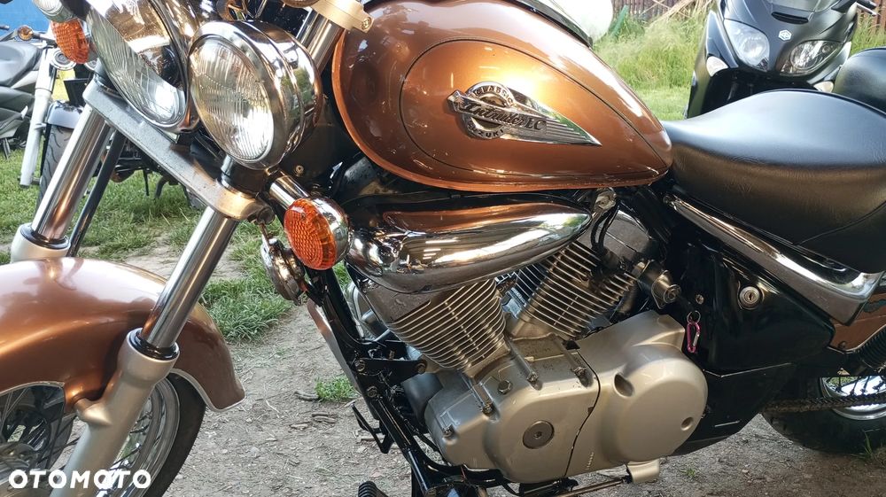 Suzuki Intruder - 16