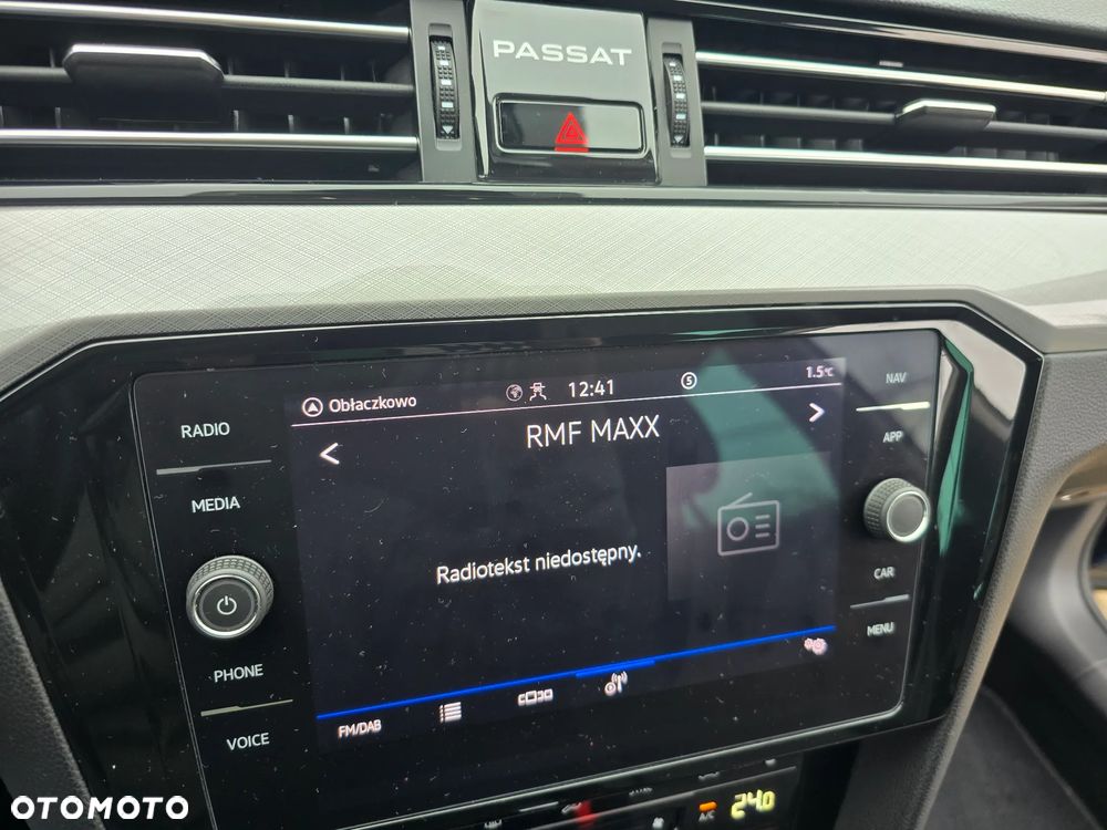 Volkswagen Passat - 31