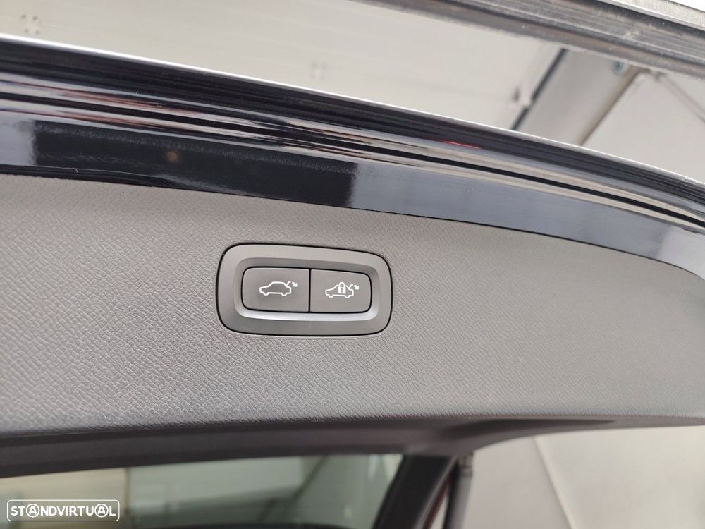 Volvo XC 90 2.0 D4 Inscription - 21