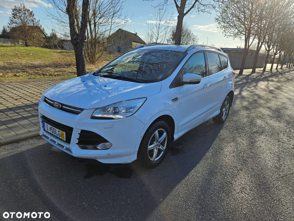 Ford Kuga - 1