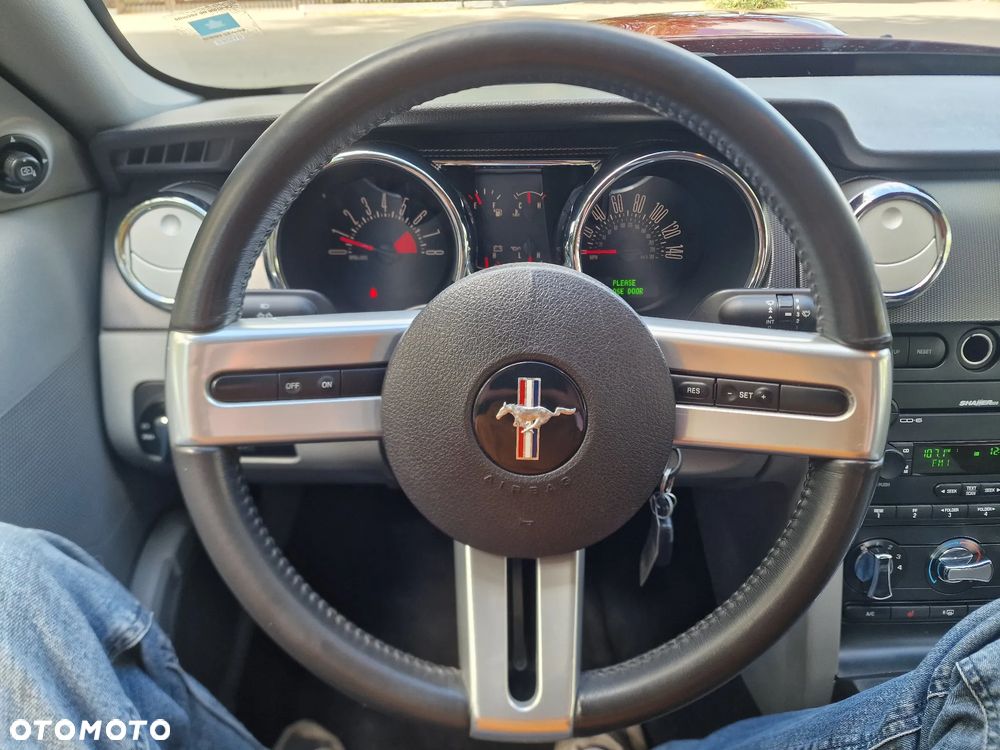 Ford Mustang - 40