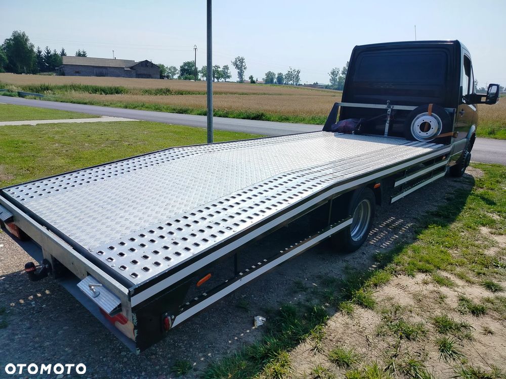 Mercedes-Benz Sprinter - 5