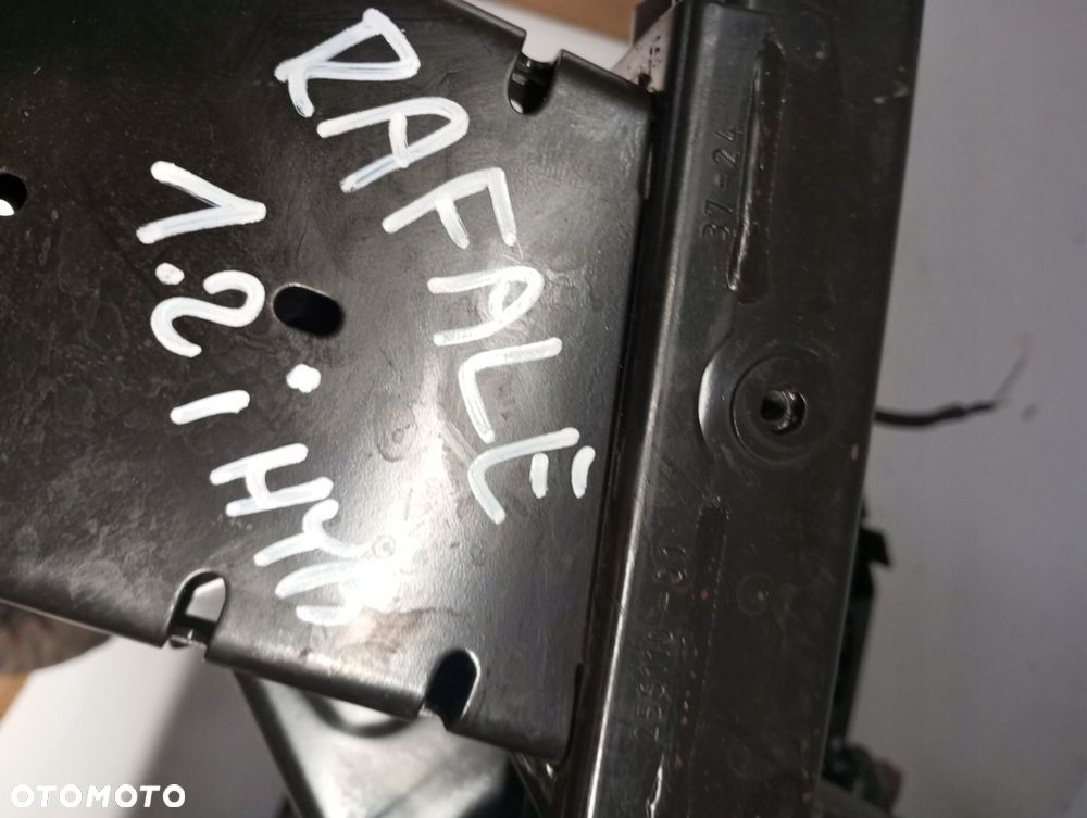 Pas przedni chłodnice RENAULT RAFALE 1,2i HYB - 7