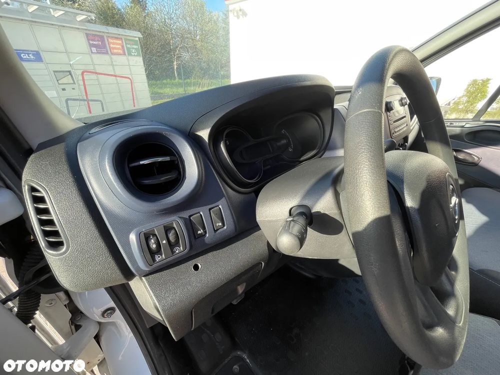 Opel VIVARO - 10