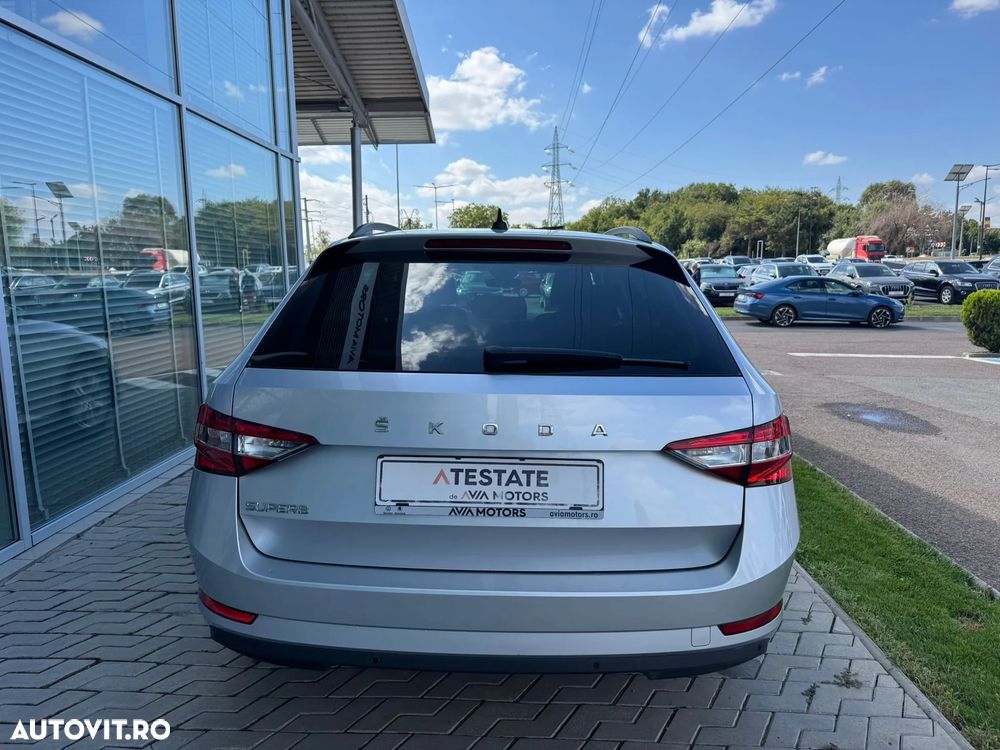 Skoda Superb Combi 2.0 TDI DSG Style - 7