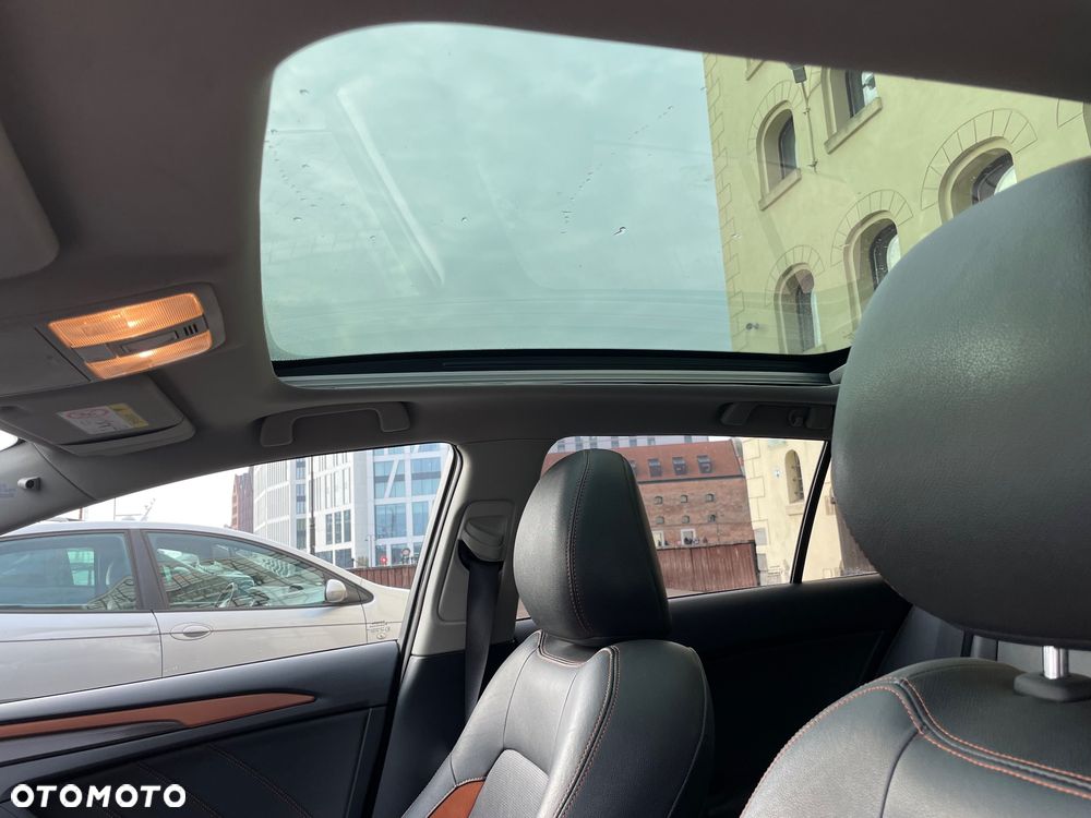 Toyota Avensis 2.0 Premium MS - 15