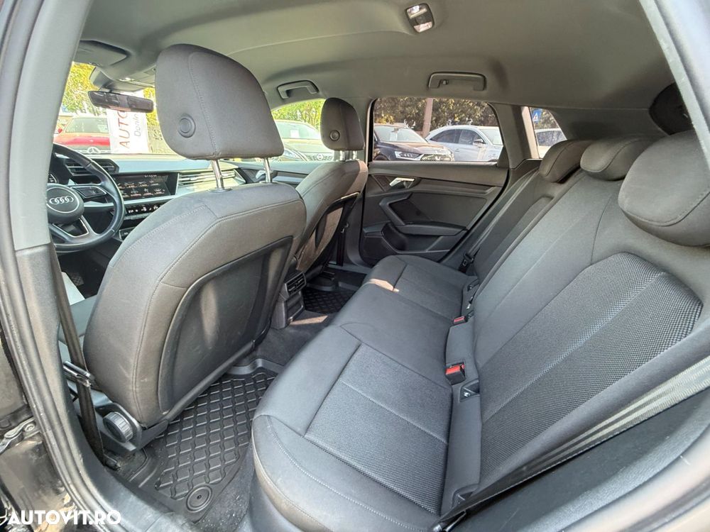 Audi A3 Sportback 1.0 30 TFSI MHEV S tronic Basic - 12