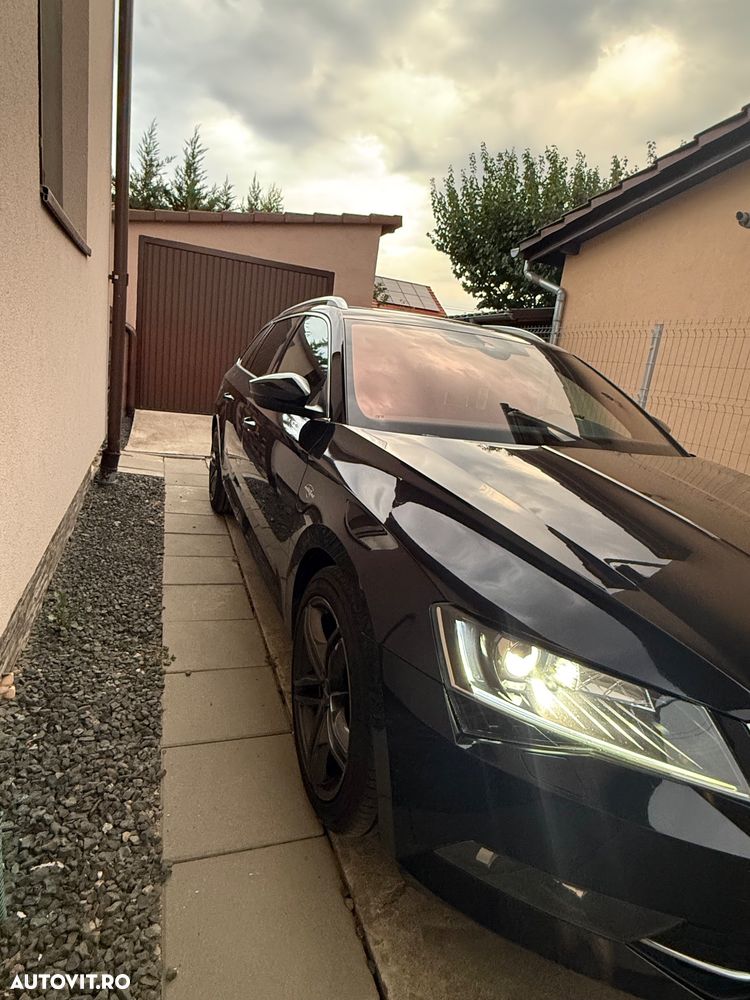 Skoda Superb 2.0 TSI DSG 4X4 Laurin & Klement - 4