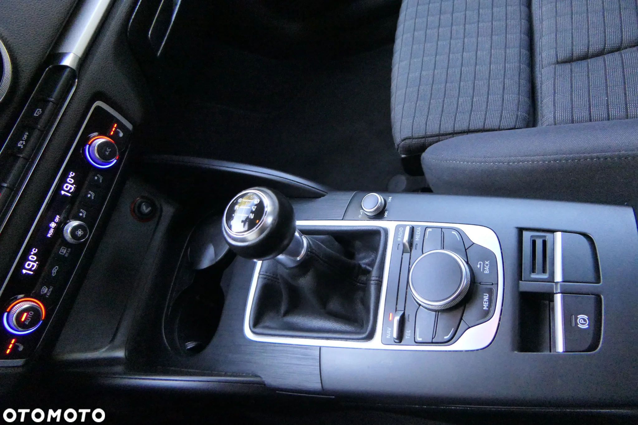 Audi A3 1.6 TDI Ambition - 26