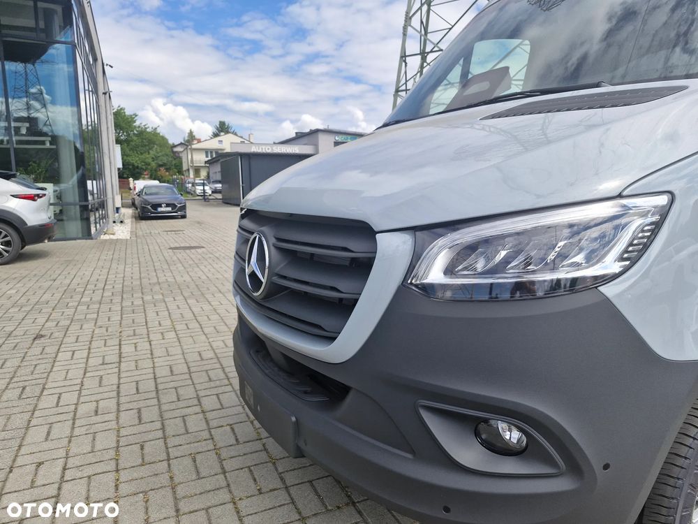 Mercedes-Benz Sprinter 319 CDI - 19